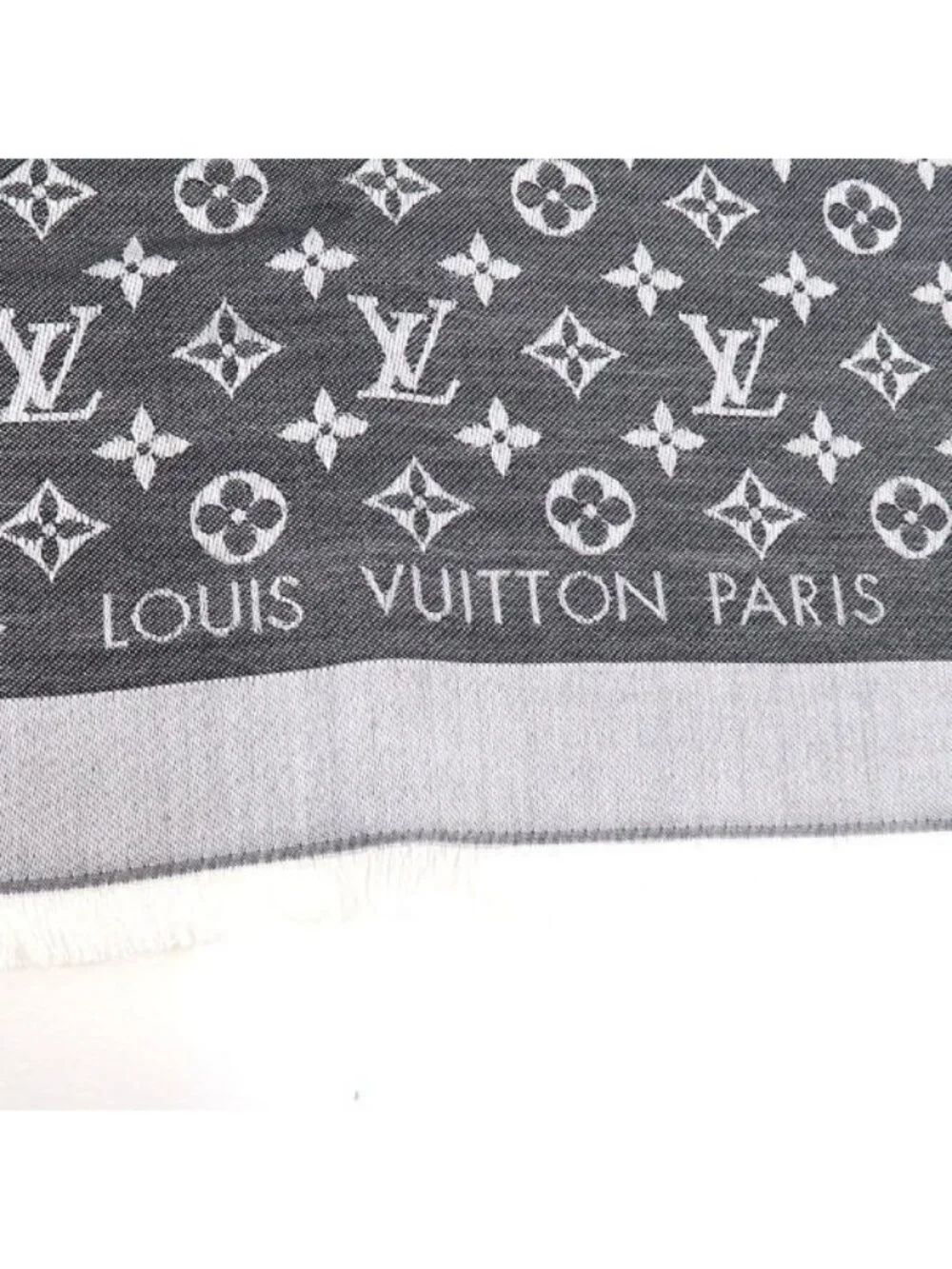 Louis Vuitton Shawl Monogram Denim Scarf